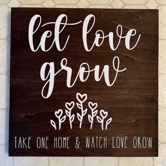 Let Love Grow Wedding Favor Sign - Picture 1 of 1